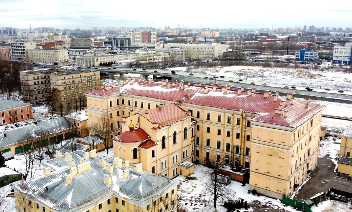 Домовая церковь Иоанна Богослова при Духовной семинарии, Центральный район (Санкт-Петербург, г. Санкт-Петербург). общий вид в ландшафте