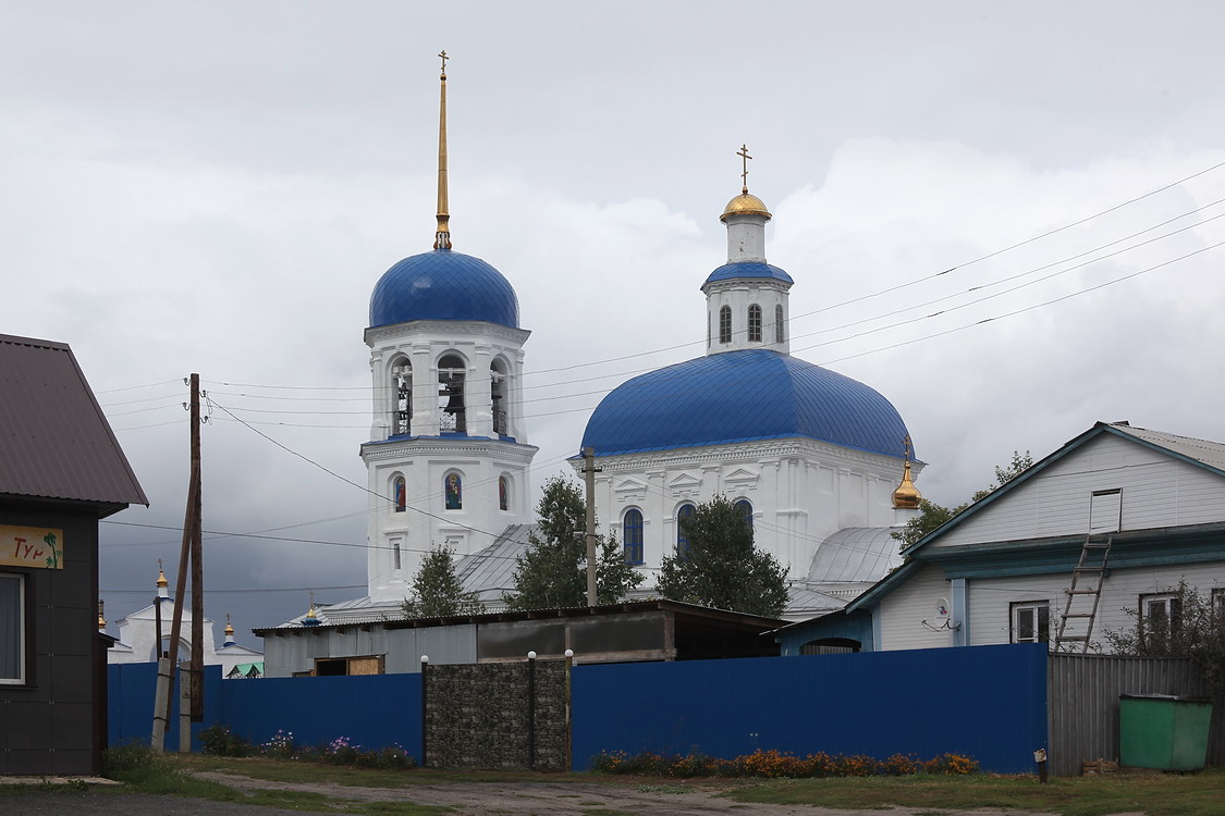 Погода в куртамыше на 3 дня. Куртамышский храм Петра и Павла. Церковь Куртамыш Курганская область. Петропавловская Церковь Куртамыш. Курганская область Куртамыш храм Петра и Павла фото.