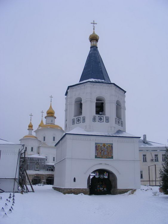 Путивль. Рождества Пресвятой Богородицы Молчанский женский монастырь. фасады