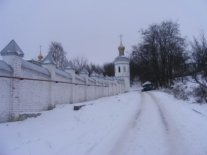 Рождества Пресвятой Богородицы Молченский женский монастырь, Путивль (Конотопский район, Украина, Сумская область). дополнительная информация
