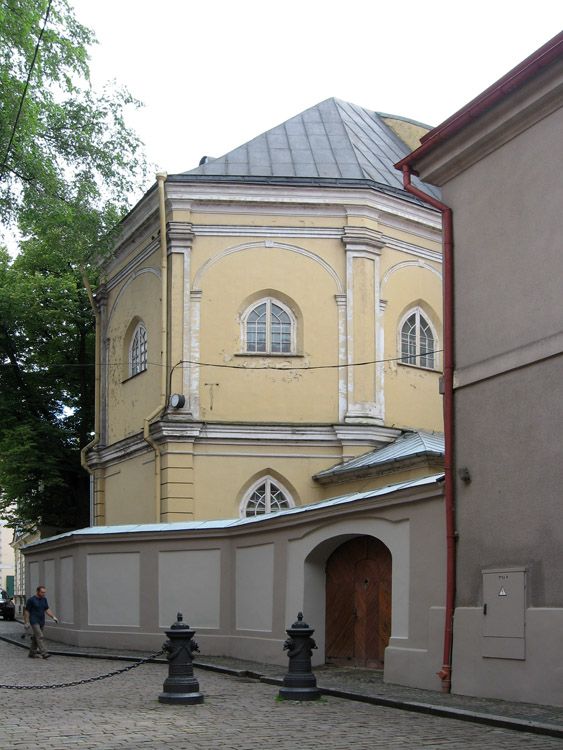 Рига. Церковь Алексия, человека Божия. фасады, Алтарная часть храма. Фасады были переделаны по проекту арх. Николая Васильева в 1751-1761 г.