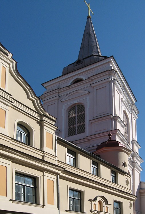 Рига. Церковь Алексия, человека Божия. фасады, Вид на колокольню с северо-запада