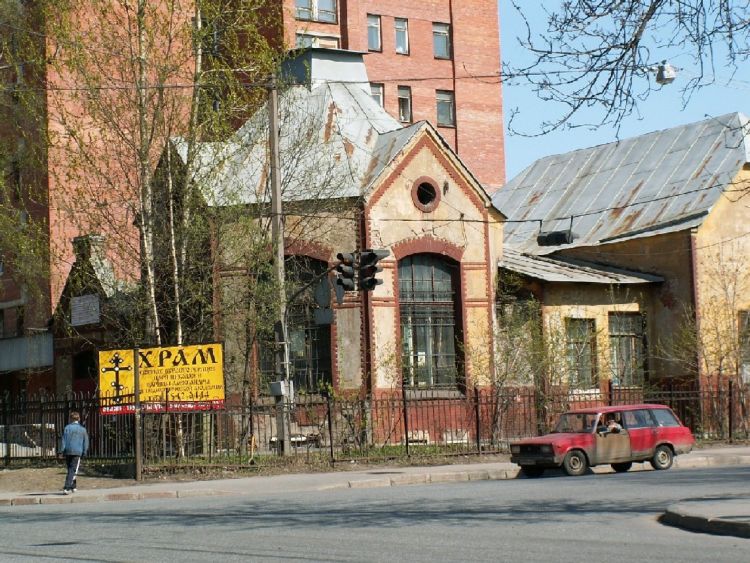 Церковь Николая и Александры, царственных страстотерпцев при Государственной педиатрической медицинской академии, Выборгский район (Санкт-Петербург, г. Санкт-Петербург). фасады