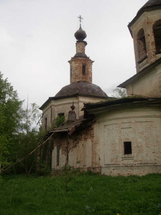 Церковь Происхождения Честных Древ Креста Господня, Будринская (Лохта) (Тарногский район, Вологодская область). фасады