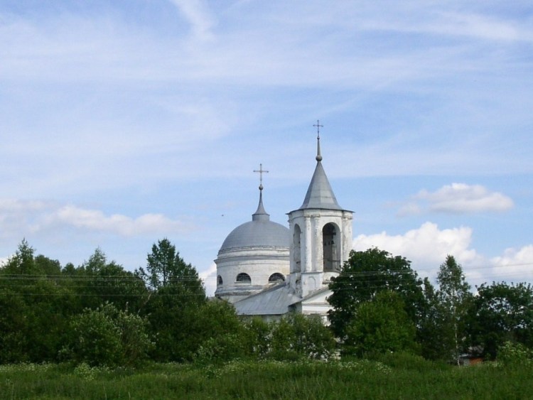 Пигулино (Ахтырка). Церковь Ахтырской Божией Матери. общий вид в ландшафте, вид с запада