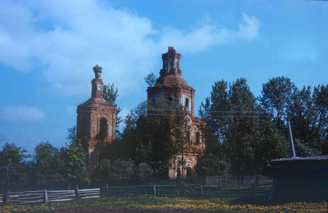 Дунаево. Церковь Димитрия Ростовского. фасады, фото1996