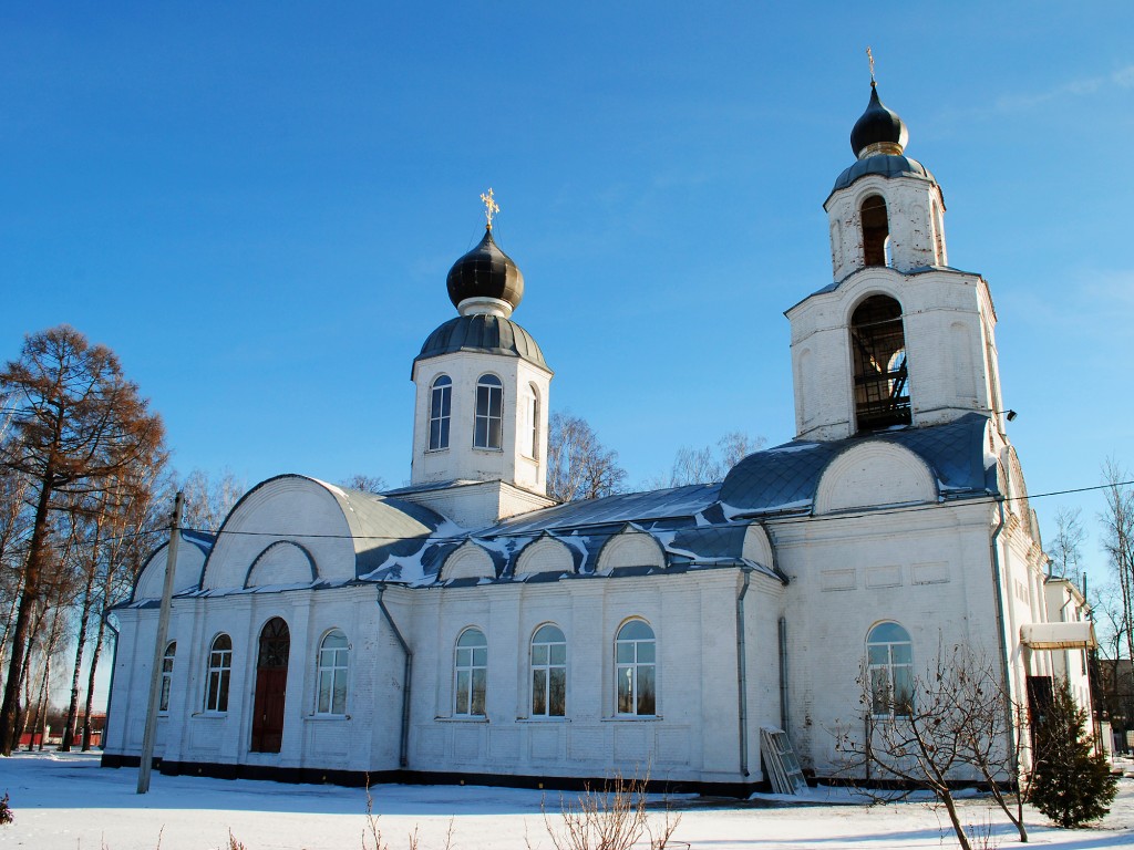 Становой Колодезь. Церковь Покрова Пресвятой Богородицы. фасады, Вид на храм Покрова Пресвятой Богородицы с северо-запада.