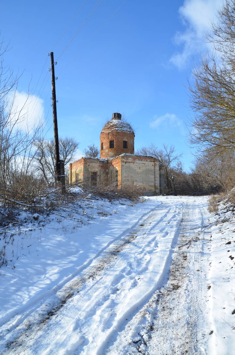 Церковь Спаса Нерукотворного Образа, Спасское (Жидкое) (Орловский район, Орловская область). общий вид в ландшафте