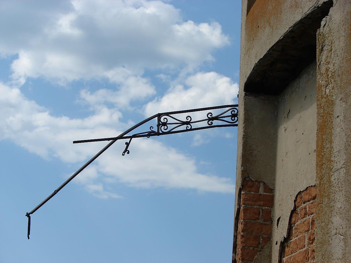 архитектурные детали. Колокольня церкви Георгия Победоносца и Александры Римской, Дубовик (Орловский район, Орловская область)