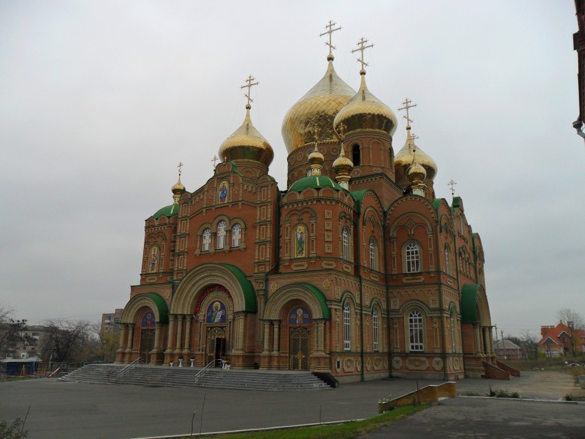 Храмы Луганска
