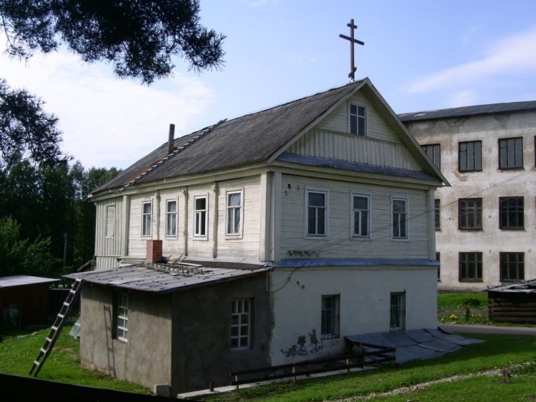 Церковь Петра и Павла, Белый (Бельский район, Тверская область). фасады, вид с юго-востока