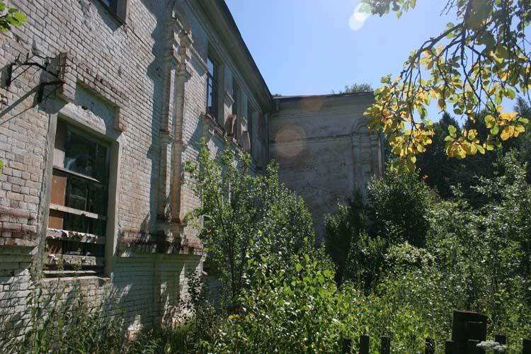 Церковь Космы и Дамиана, Дашино (Мосальский район, Калужская область). архитектурные детали