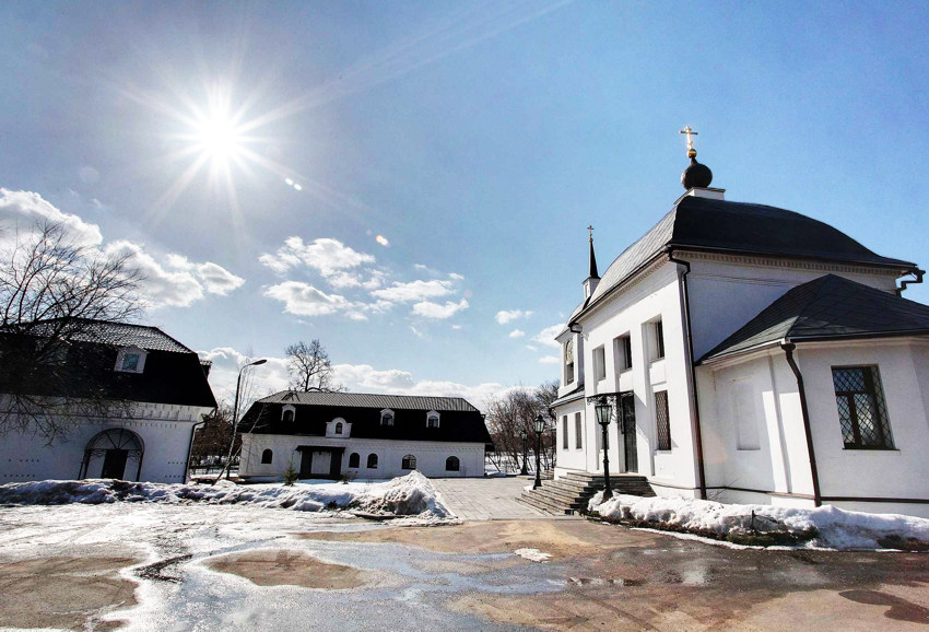 Церковь Успения Пресвятой Богородицы в Щапове, Щапово (Александрово) (Троицкий административный округ (ТАО), г. Москва). фасады
