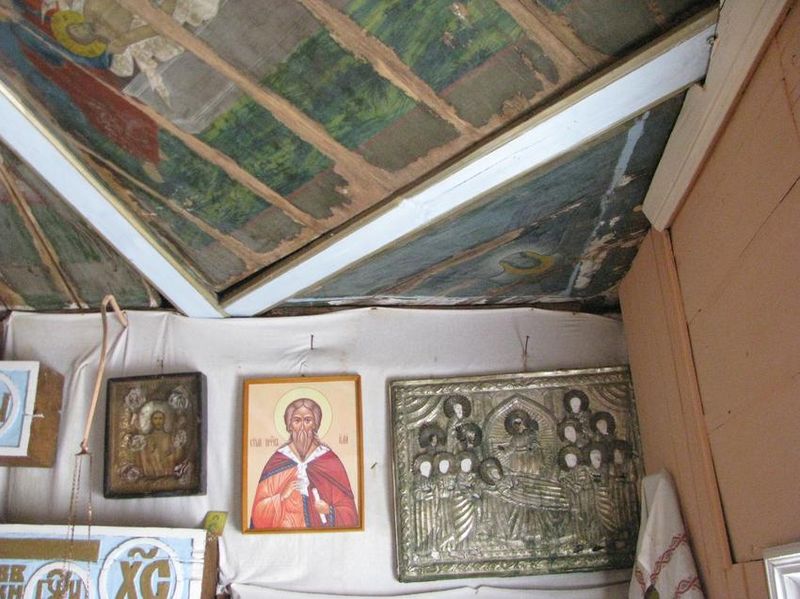 Часовня Илии Пророка  в Малом Халуе, Большой Халуй (Каргопольский район, Архангельская область). интерьер и убранство