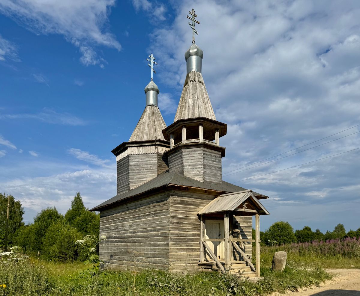 Вид с запада, фасады. Часовня Илии Пророка  в Малом Халуе, Большой Халуй (Каргопольский район, Архангельская область)