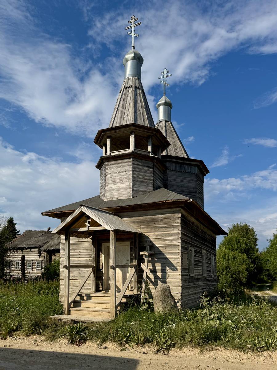 Вид с юга, фасады. Часовня Илии Пророка  в Малом Халуе, Большой Халуй (Каргопольский район, Архангельская область)