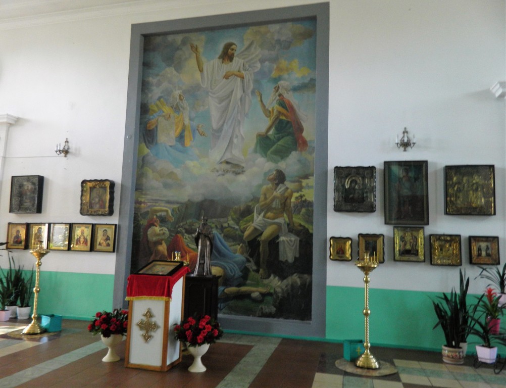 Кафедральный собор Николая Чудотворца, Ейск (Ейский район, Краснодарский край). интерьер и убранство, Интерьер часовни в стенах собора