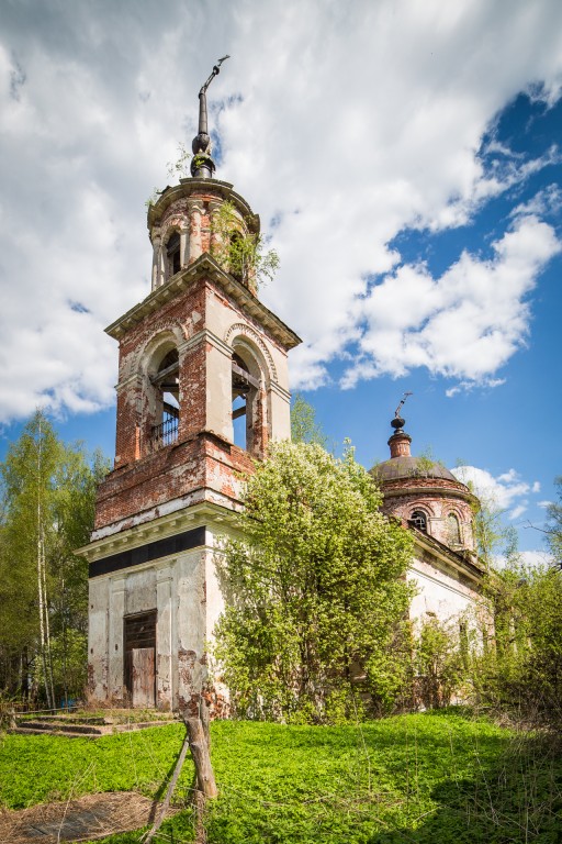 Лосево. Церковь Спаса Преображения. фасады