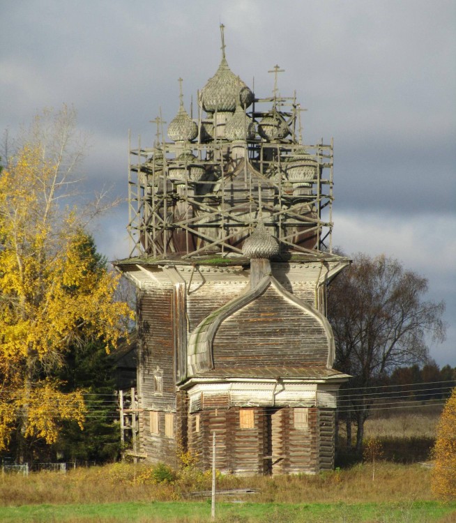 Церковь Рождества Пресвятой Богородицы, Бережная Дуброва (Плесецкий район, Архангельская область). документальные фотографии, восточный фасад