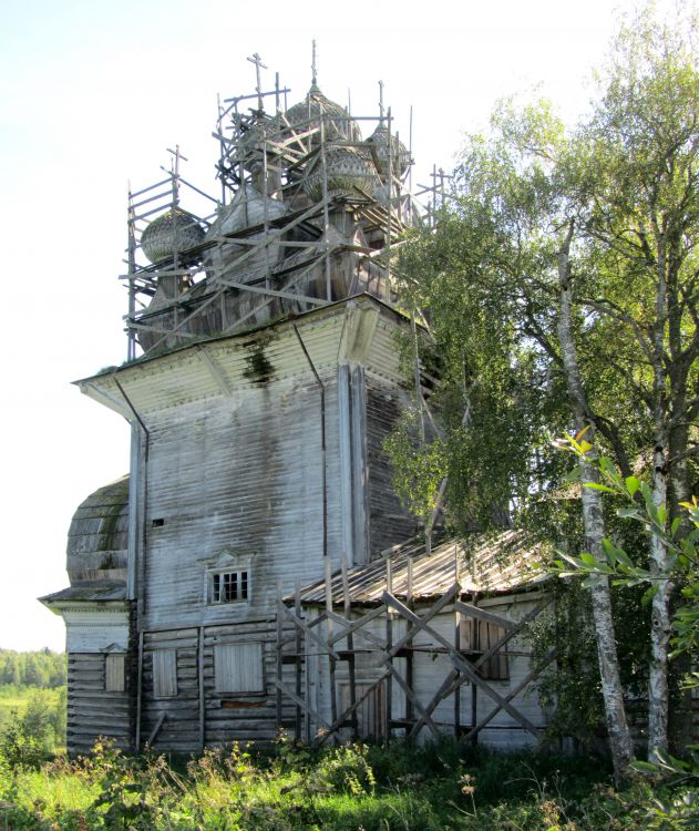 Бережная Дуброва. Церковь Рождества Пресвятой Богородицы. документальные фотографии, северный фасад основного объема