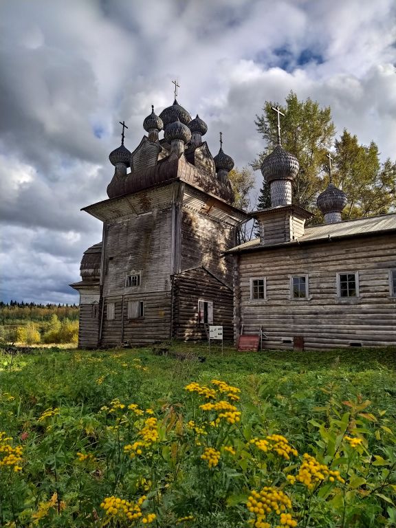 Церковь Рождества Пресвятой Богородицы, Бережная Дуброва (Плесецкий район, Архангельская область). архитектурные детали