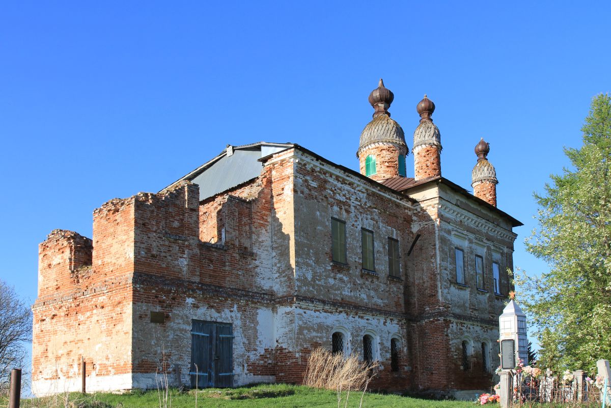 Церковь Троицы Живоначальной, Гора (Меландово) (Холмогорский район, Архангельская область). фасады