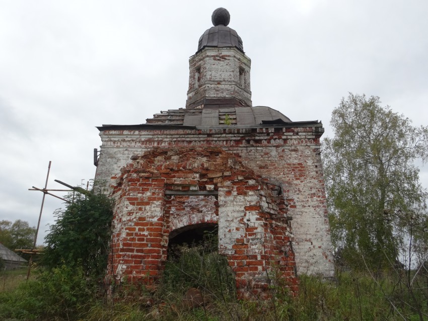 Церковь Георгия Победоносца, Хоробрица (Холмогорский район, Архангельская область). фасады, алтарь