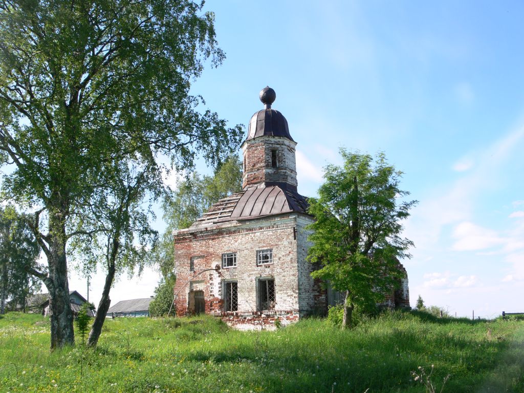 Церковь Георгия Победоносца, Хоробрица (Холмогорский район, Архангельская область). общий вид в ландшафте