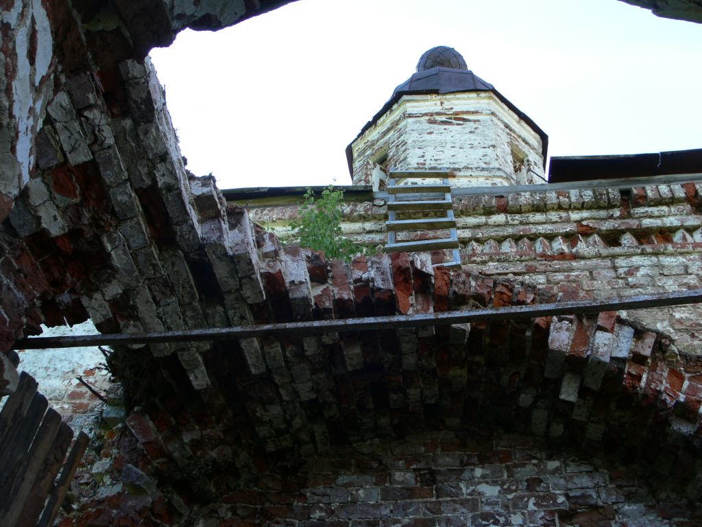 Церковь Георгия Победоносца, Хоробрица (Холмогорский район, Архангельская область). интерьер и убранство