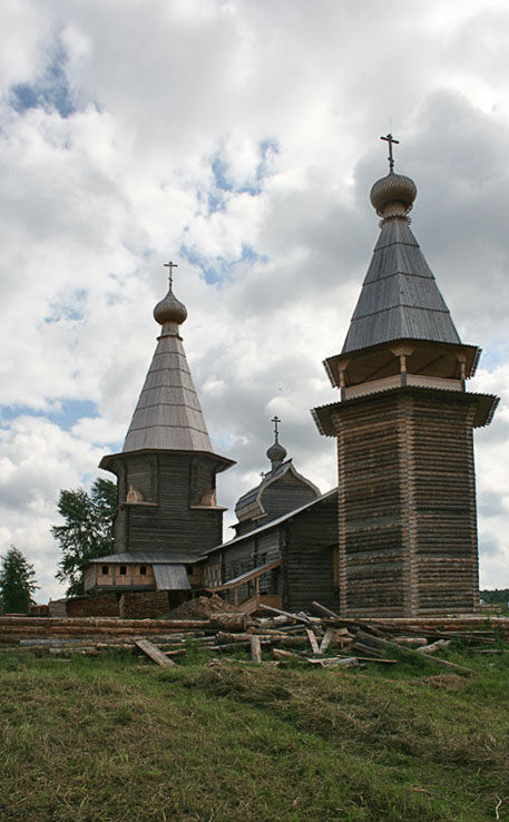 Ансамбль Почозерского погоста, Филипповская (Почозеро) (Плесецкий район, Архангельская область). общий вид в ландшафте