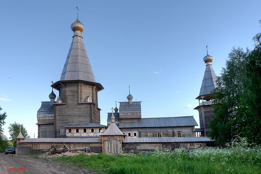 Ансамбль Почозерского погоста, Филипповская (Почозеро) (Плесецкий район, Архангельская область). фасады