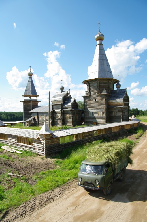 Ансамбль Почозерского погоста, Филипповская (Почозеро) (Плесецкий район, Архангельская область). фасады