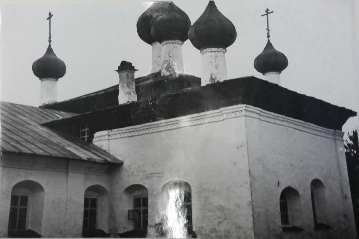 Вознесенская церковь Святодуховского прихода. 1920-е гг, архивная фотография. Церковь Вознесения Господня, Каргополь (Каргопольский район, Архангельская область)