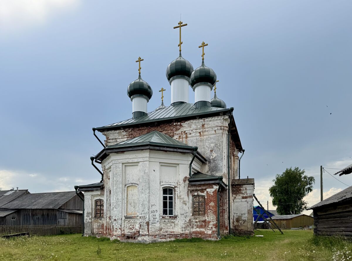 Церковь Успения Пресвятой Богородицы, Вершинино (Плесецкий район, Архангельская область). фасады, Вид с востока