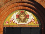 Церковь Преображения Господня, Мозаичный образ Спасителя над входом в храм.<br>, Пирогово, Мытищинский городской округ и гг. Долгопрудный, Лобня, Московская область