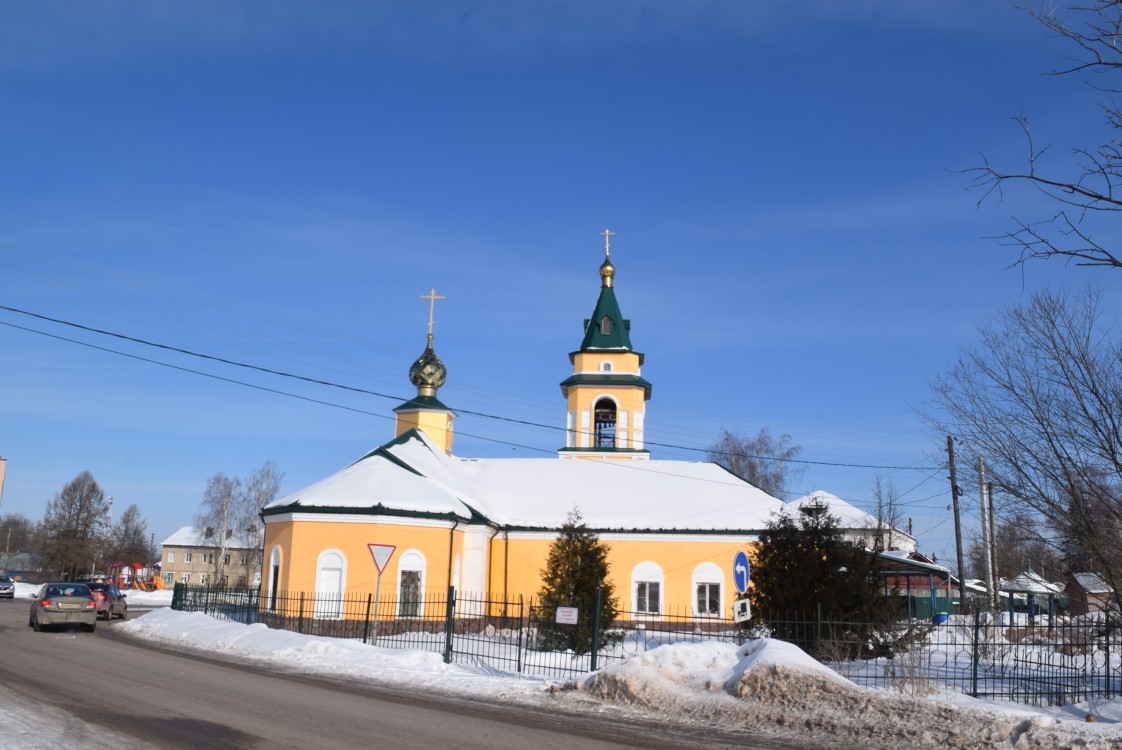 Церковь Трех Святителей, Ферзиково (Ферзиковский район, Калужская область). фасады, вид с юго-восточной стороны