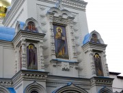 Церковь Петра и Павла, Святые на наружной части храма.<br>, Карловы Вары, Чехия, Прочие страны