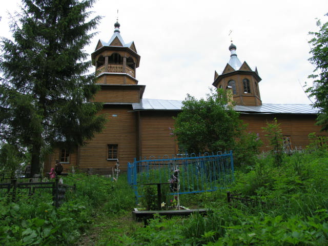 Церковь Успения Пресвятой Богородицы, Внуто (Хвойнинский район, Новгородская область). общий вид в ландшафте