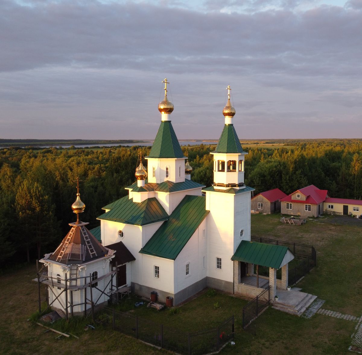 Церковь Троицы Живоначальной, Антоново (Пянда) (Виноградовский район, Архангельская область). фасады