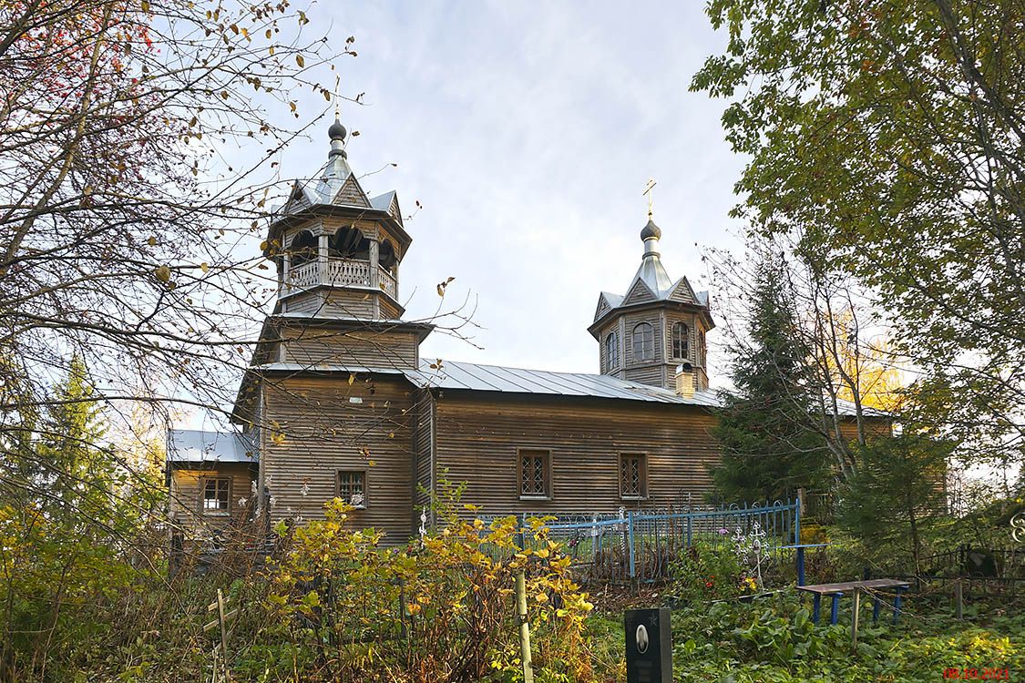 Церковь Успения Пресвятой Богородицы, Внуто (Хвойнинский район, Новгородская область). фасады