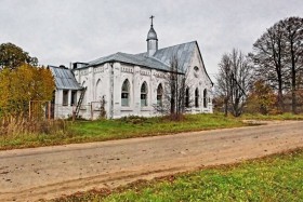 Колобово. Церковь Преображения Господня