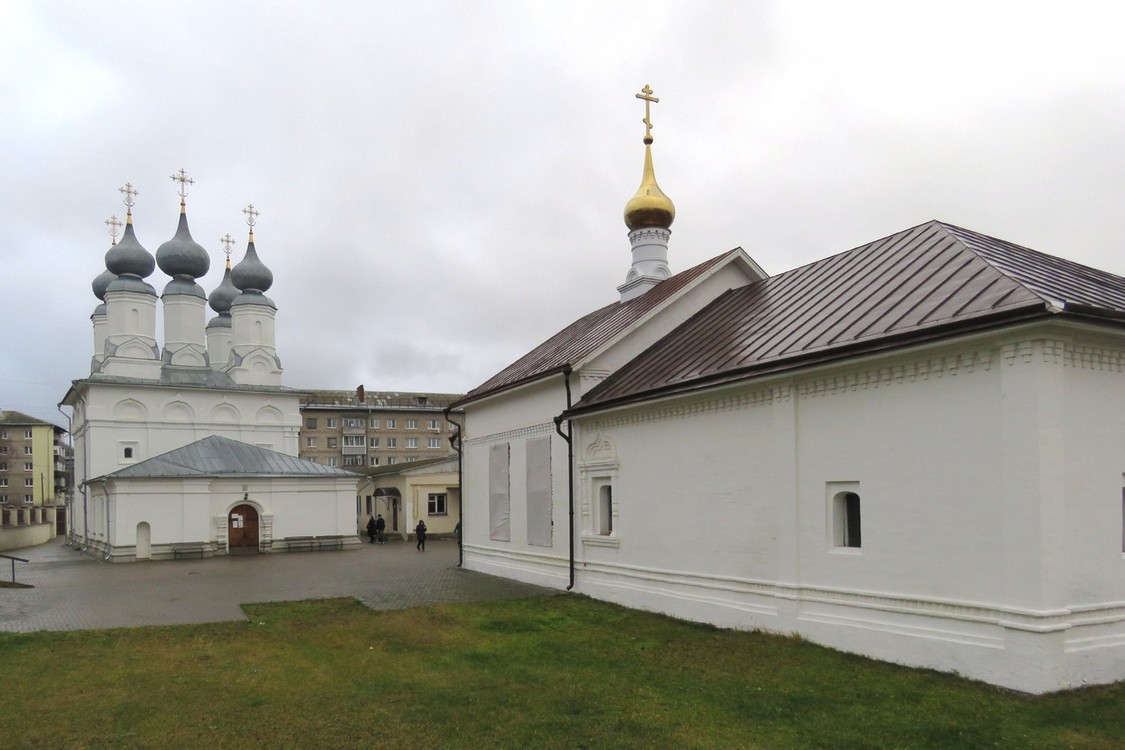 Юрьев-Польский. Храмовый комплекс. Церкви Рождества Христова и Бориса и Глеба. фасады