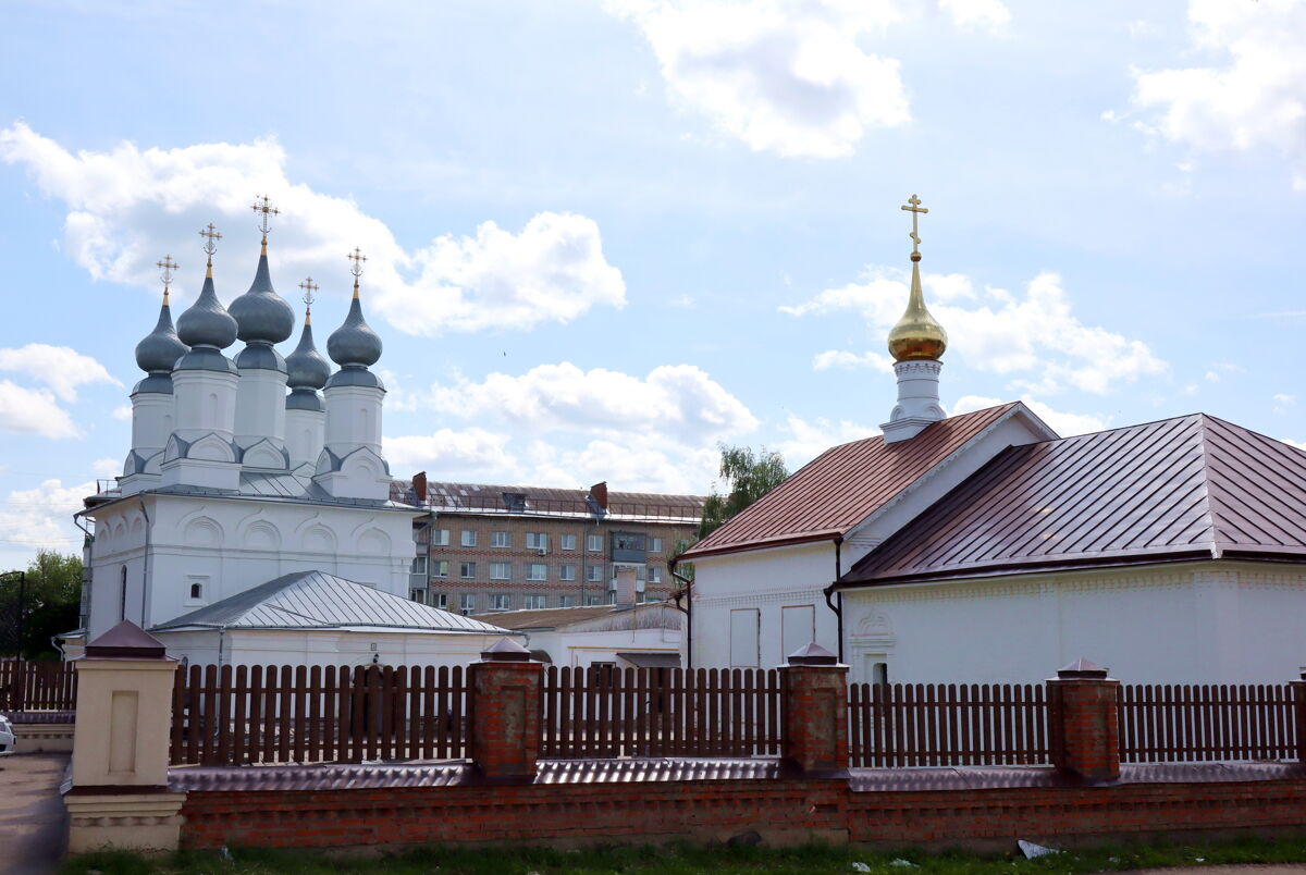 Храмовый комплекс. Церкви Рождества Христова и Бориса и Глеба, Юрьев-Польский (Юрьев-Польский район, Владимирская область). общий вид в ландшафте, Вид с северо-запада