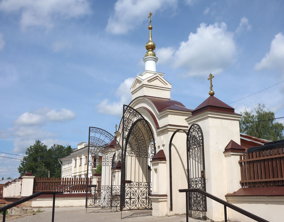 Храмовый комплекс. Церкви Рождества Христова и Бориса и Глеба, Юрьев-Польский (Юрьев-Польский район, Владимирская область). дополнительная информация, Ворота ограды