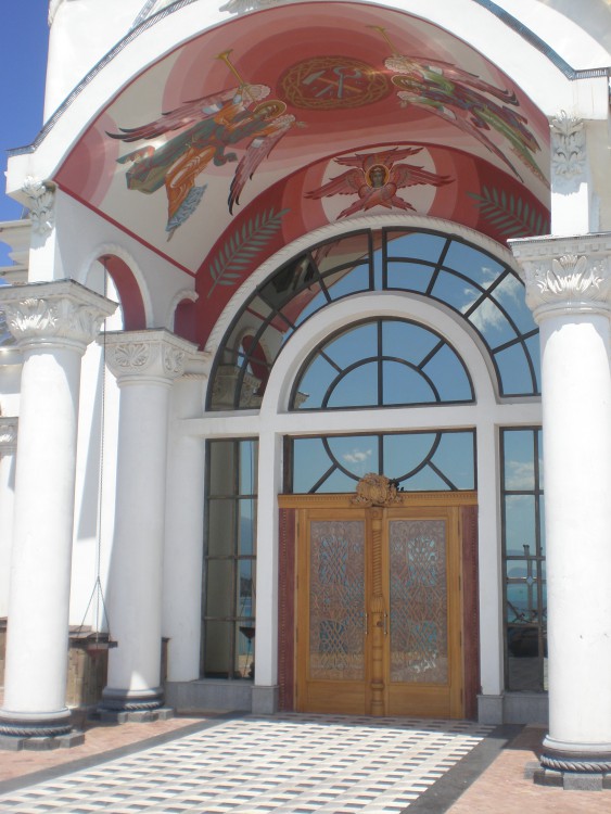 Церковь Николая Чудотворца, Малореченское (Алушта, город, Республика Крым). архитектурные детали