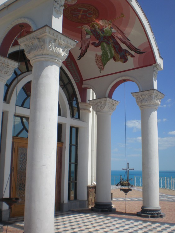 Церковь Николая Чудотворца, Малореченское (Алушта, город, Республика Крым). архитектурные детали