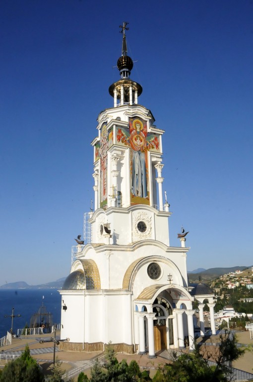 Церковь Николая Чудотворца, Малореченское (Алушта, город, Республика Крым). фасады
