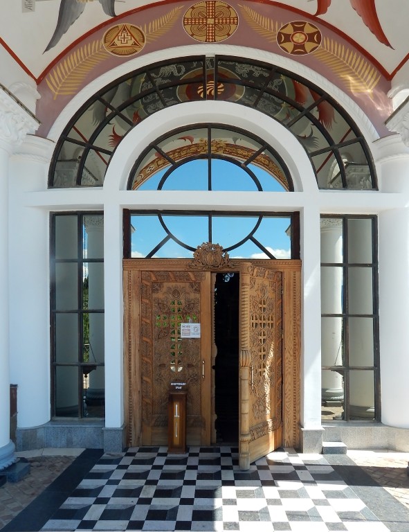 Церковь Николая Чудотворца, Малореченское (Алушта, город, Республика Крым). архитектурные детали