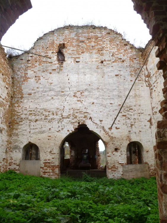 Церковь Покрова Пресвятой Богородицы (старая), Лубянки (Дмитровский район, Орловская область). архитектурные детали