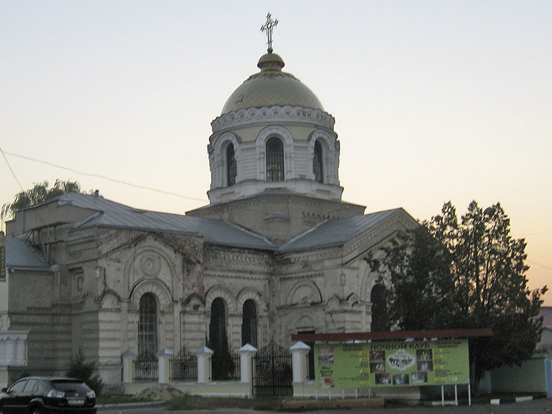 Церковь Преображения Господня (новая), Ахтырка (Ахтырский район, Украина, Сумская область). общий вид в ландшафте